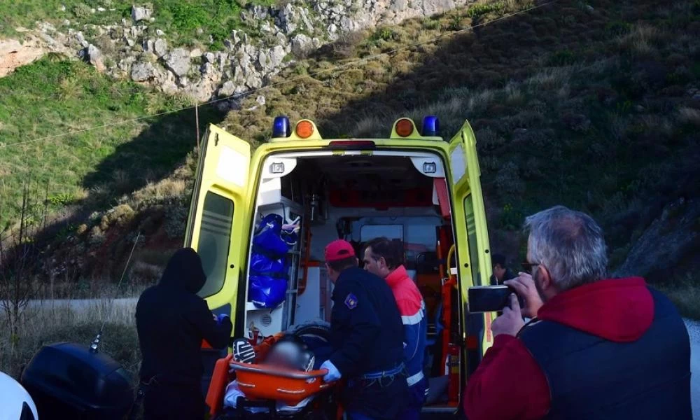 Χανιά: Επιχείρηση διάσωσης τουριστών από πυροσβεστική και ΕΚΑΒ